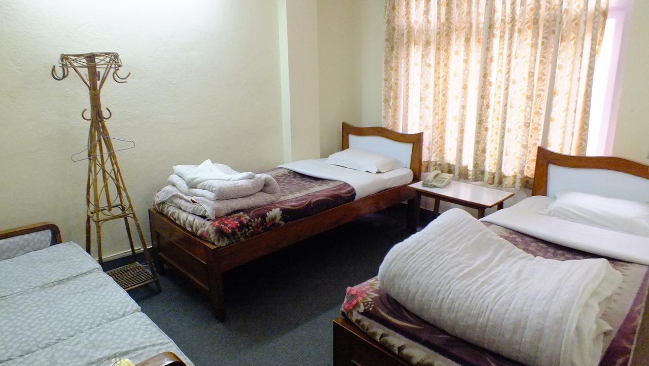 Hotel Dolphin Катманду Екстериор снимка